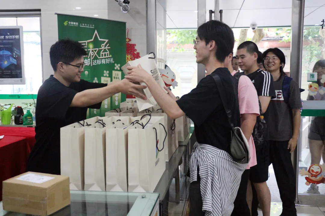 快闪邮局“开张”盛趣游戏《永恒之塔》用书信递文化温度
