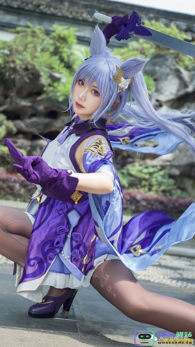 原神派蒙COSPLAY全方位解析与展示，探索派蒙角色魅力与服装细节