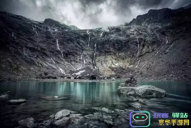 原神雪山湖底解密 原神雪山湖底解密：探索冰封秘境的奥秘