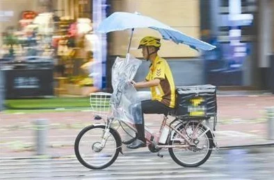 外卖女骑手加钱:暴雨夜订单揭秘算法困局与女性劳动权益突围
