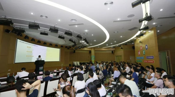 社区灵活用工模式实践与争议，附近100元3小时的电能否改变现状？