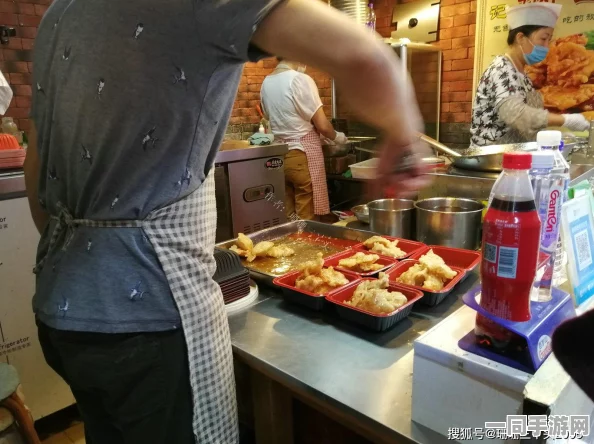 附近有没有快餐吃:城市深夜食堂生存指南—揭秘24小时餐饮盲区与觅食诀窍