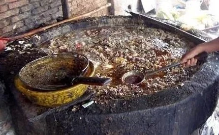 揭秘城市新中产午餐消费的隐性价值与快餐支出超过300的背后，了解他们真正追求的是什么