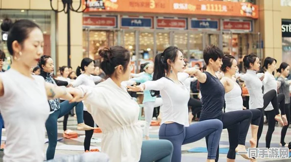 50-每日盛典-瑜伽裤市场的崛起，探寻千亿级运动消费背后的女性健康新觉醒