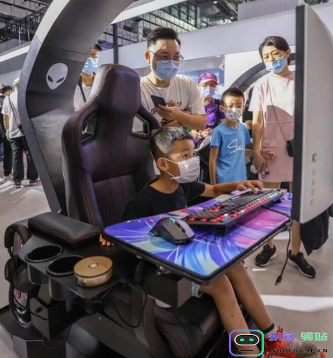 新华每日电讯：游戏既有天然的文化属性，也有着深厚的科技属性：游戏如何在文化与科技交融中崭露头角？
