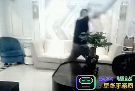 在pdd的原神抽卡中频频遭遇意外，令人感到心痛和失望的经历