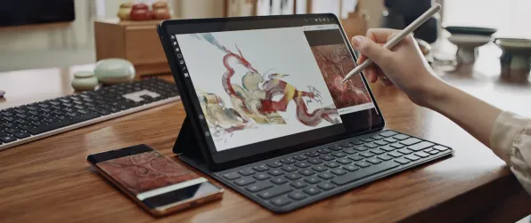 《中国式家长》称号获取指南-2025春季版本优化-鸿蒙平台下的AI剧情生成系统与隐藏成就探索