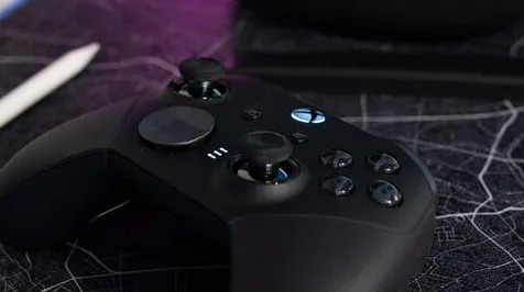 《极限竞速：地平线5》手柄优化更新V1.2-跨平台联机体验分享-塔防策略解析-天赋加点新方案探讨