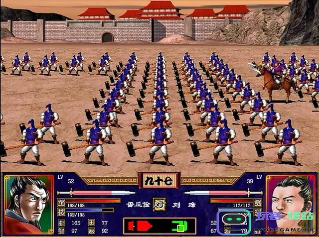 三国群英传2中弩兵的使用技巧与策略详解，包括装备选择和对战心得